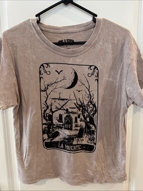 Short Sleeve Tee - Taupe with Black Graphic - Busch Gardens Howl-O-Scream
